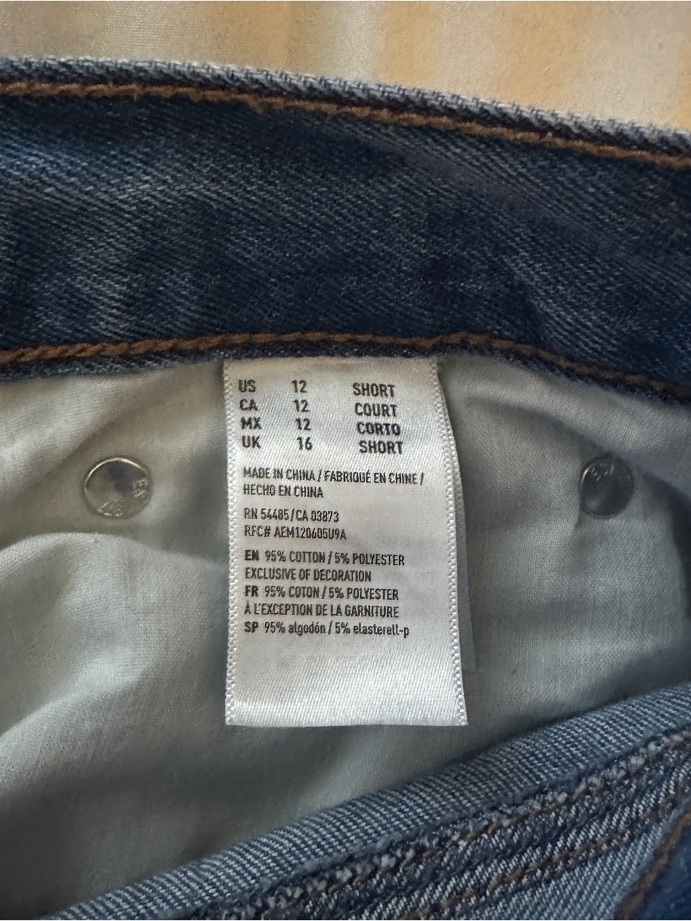 American Eagle Outfitters Wide Legged Cropped Jeans - Picture 4 of 5